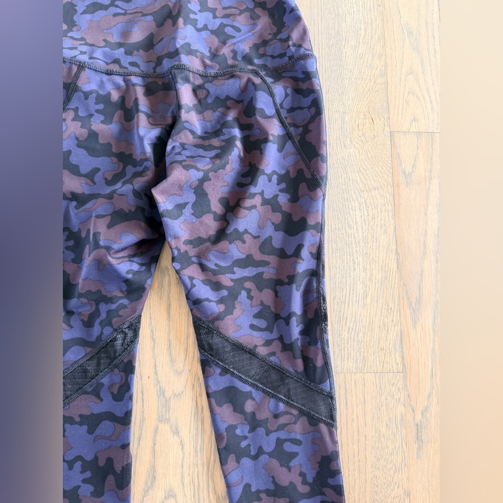 Splits59 Active Legging - Picture 2 of 7